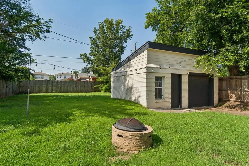 Photo 45 — 326 NE 16th Street, Oklahoma City, OK 73104