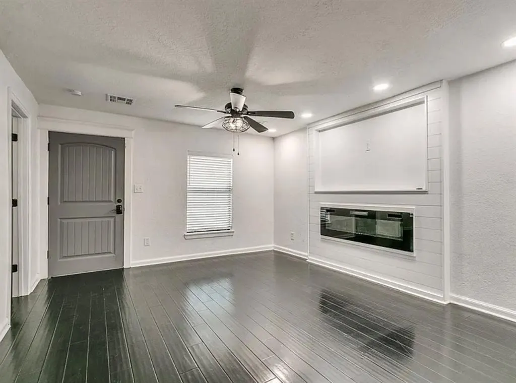 Photo 4 — 227 W Hayes Street, Norman, OK 73069