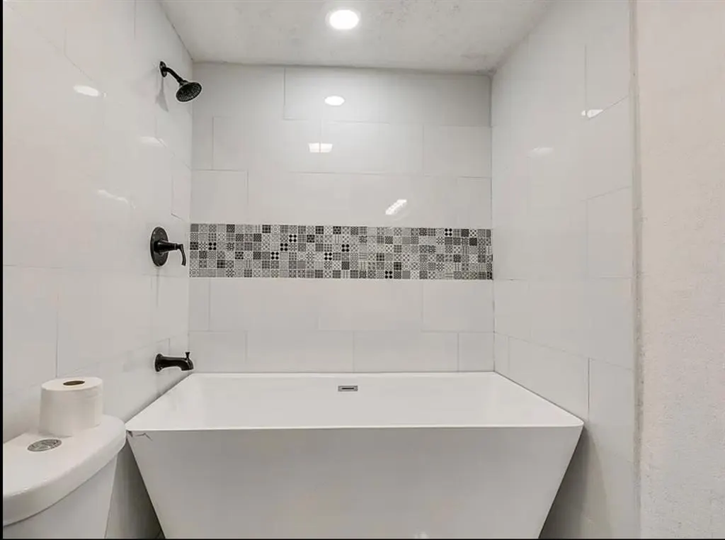 Photo 9 — 227 W Hayes Street, Norman, OK 73069