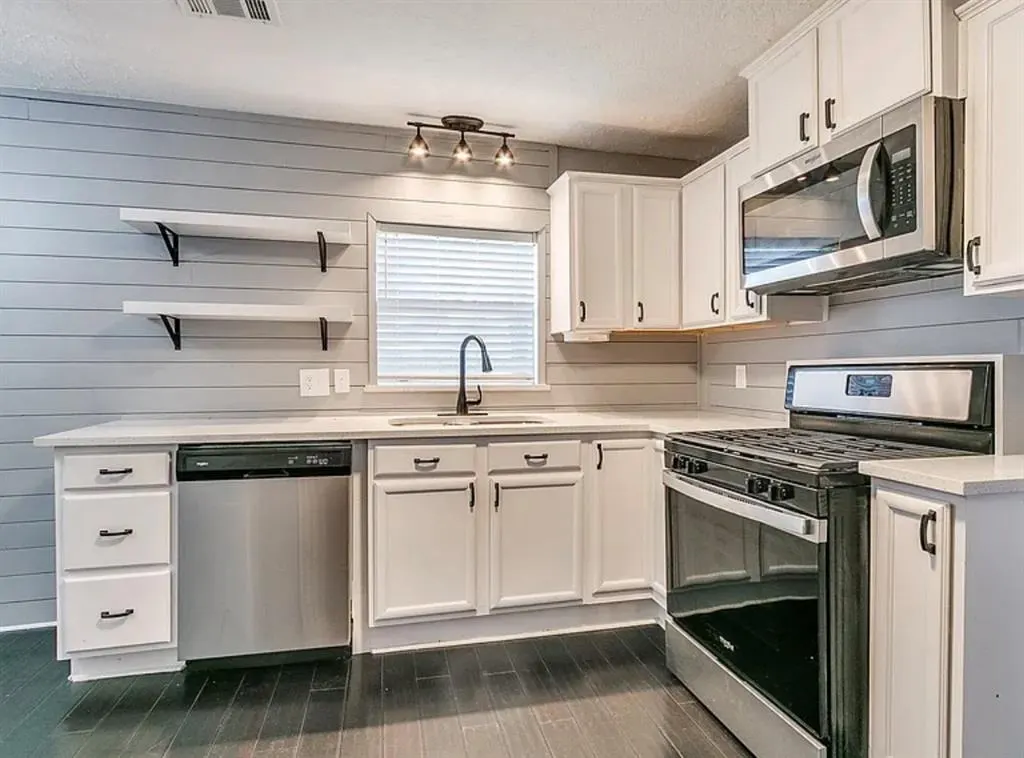 Photo 16 — 227 W Hayes Street, Norman, OK 73069