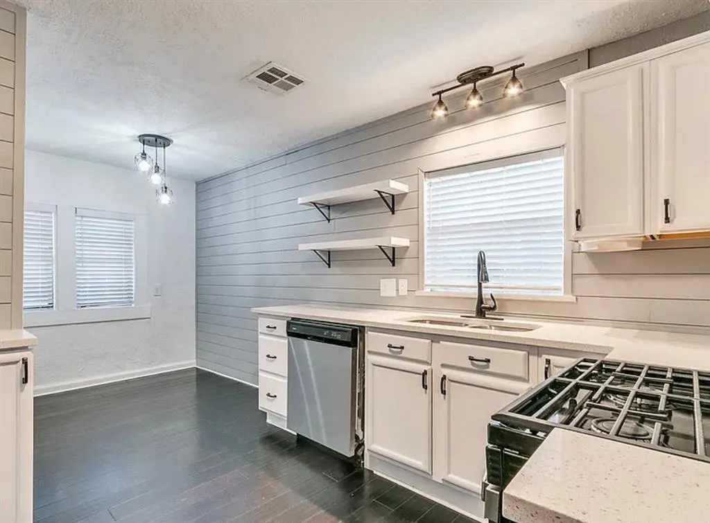 Photo 17 — 227 W Hayes Street, Norman, OK 73069