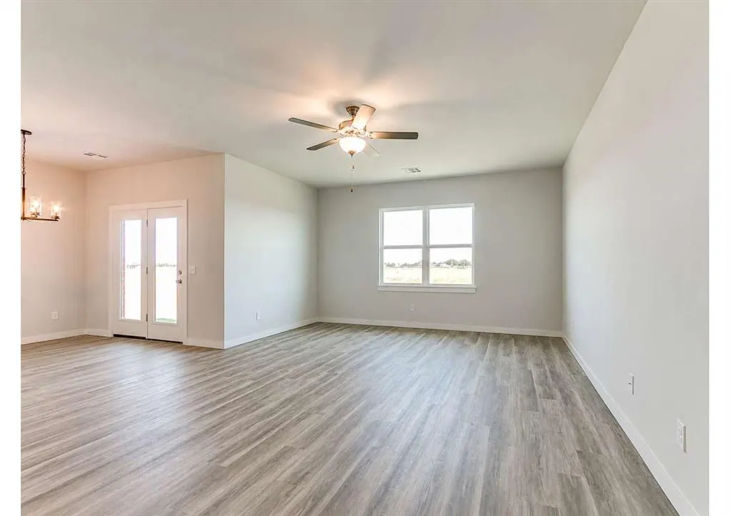 Photo 10 — 1716 Oak Way, Tuttle, OK 73089