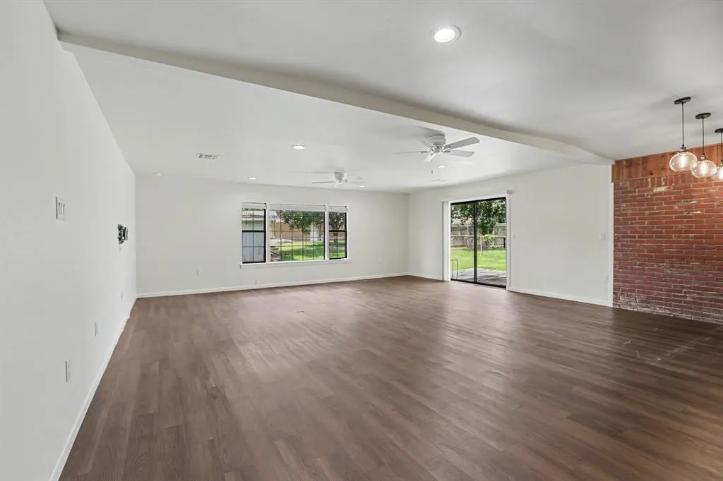 Photo 3 — 721 Brightside Street, Oklahoma City, OK 73110