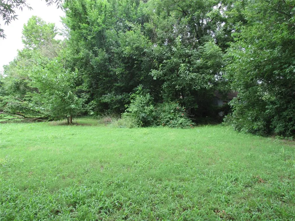 Photo 2 — 206 Washington, Pauls Valley, OK 73075