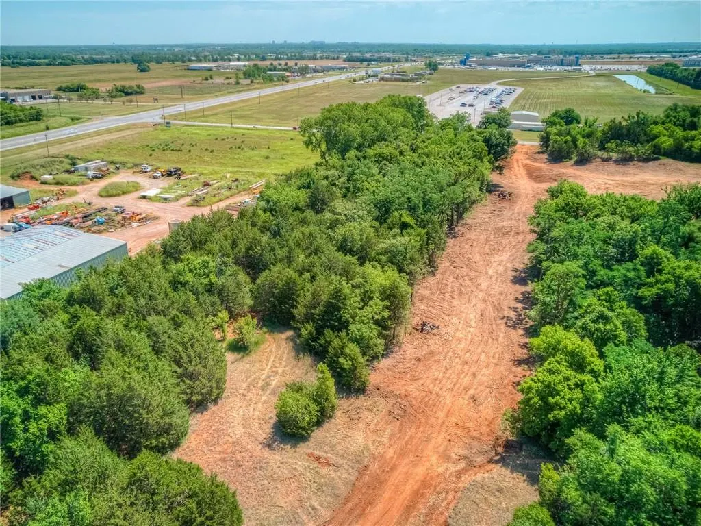 Photo 12 — 32420 24th Avenue, Norman, OK 73072