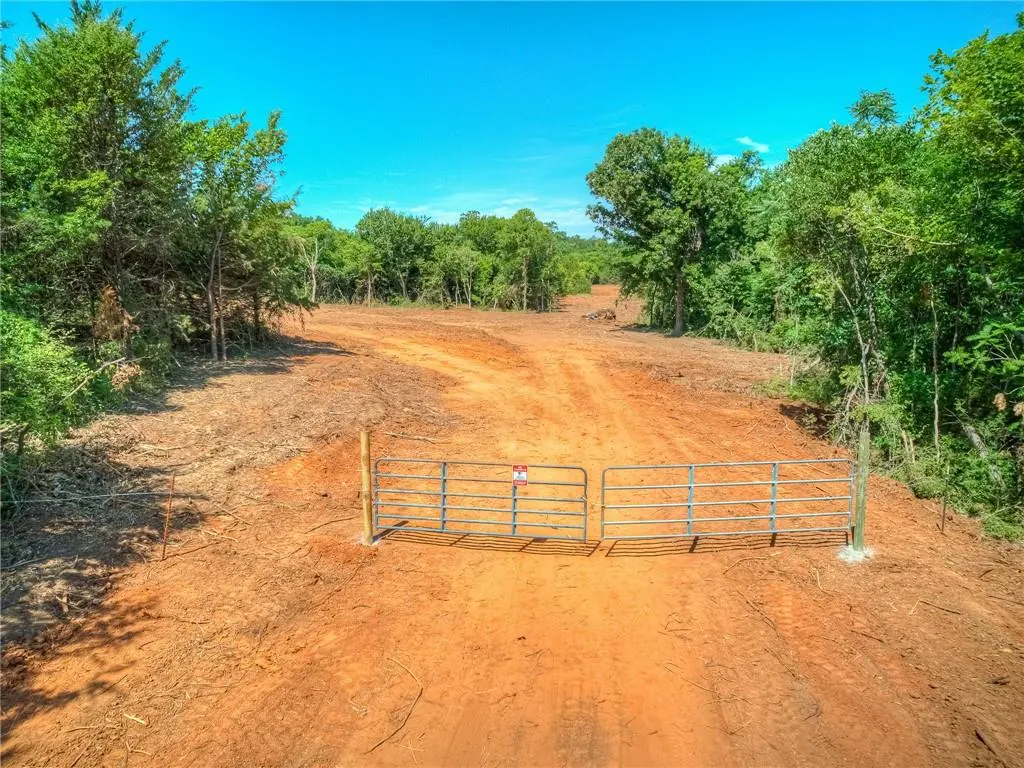 Photo 22 — 32420 24th Avenue, Norman, OK 73072
