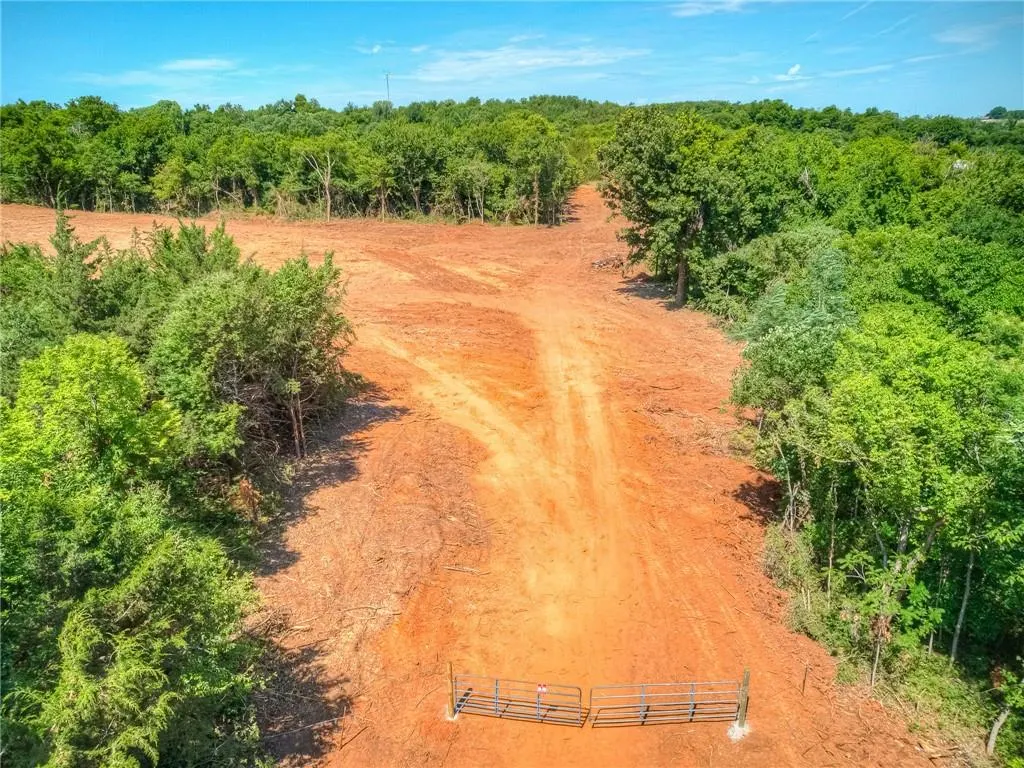 Photo 23 — 32420 24th Avenue, Norman, OK 73072