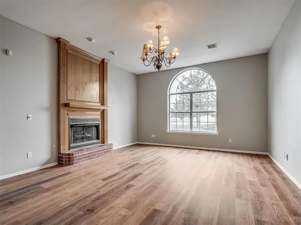 Photo 3 — 1085 Pioneer Road, Tuttle, OK 73089