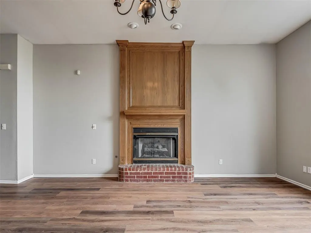 Photo 4 — 1085 Pioneer Road, Tuttle, OK 73089