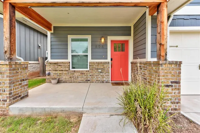 Photo 5 — 606 S Littler Avenue, Edmond, OK 73034