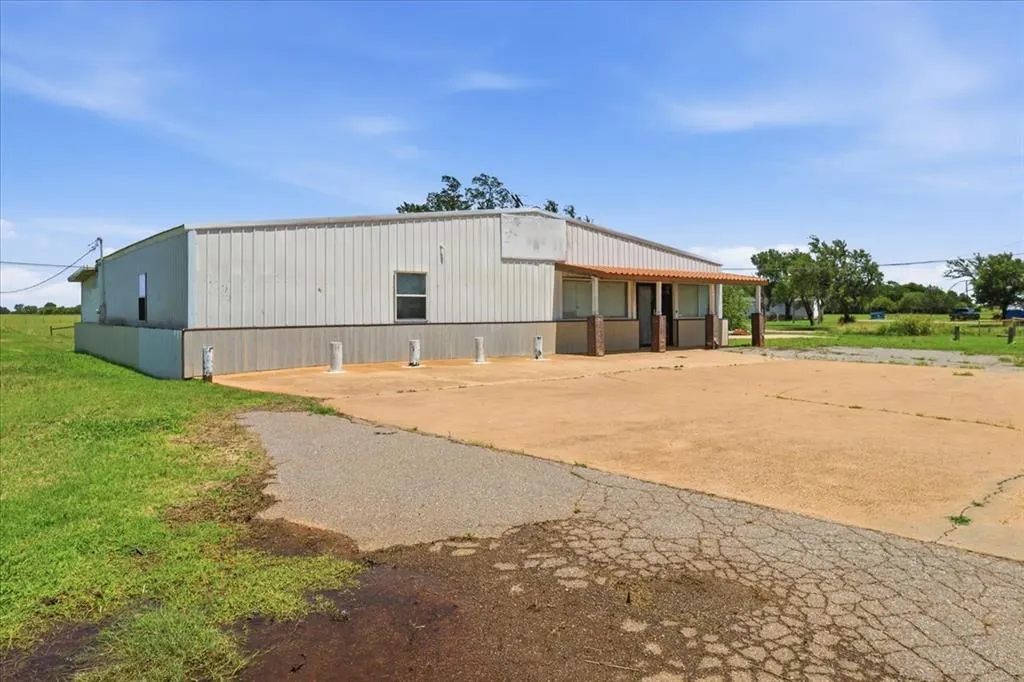 Photo 2 — 221 S 44 Highway, Burns Flat, OK 73647