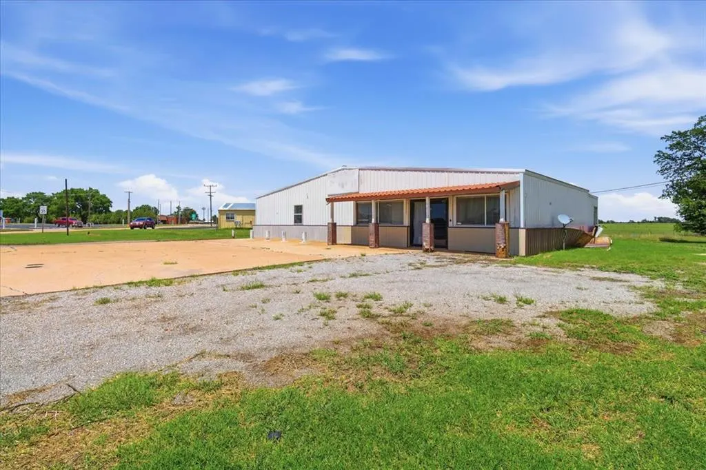 Photo 3 — 221 S 44 Highway, Burns Flat, OK 73647