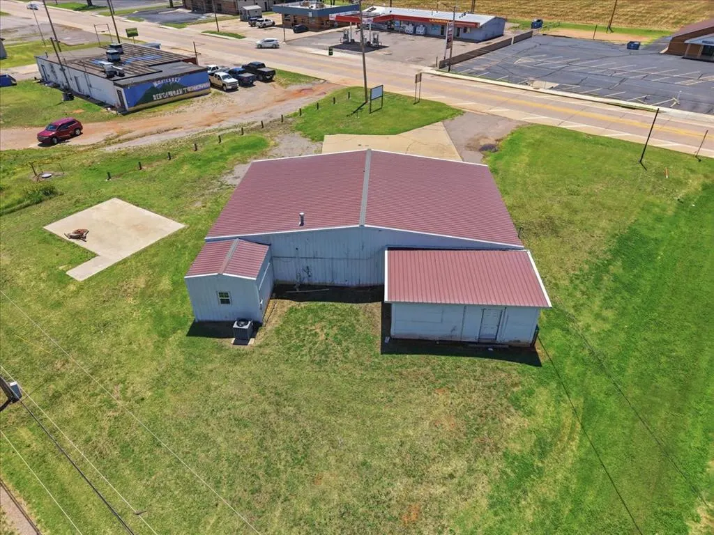 Photo 18 — 221 S 44 Highway, Burns Flat, OK 73647