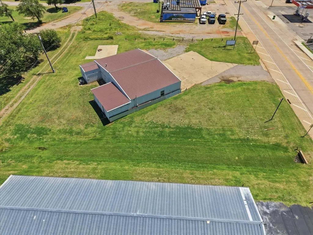 Photo 19 — 221 S 44 Highway, Burns Flat, OK 73647