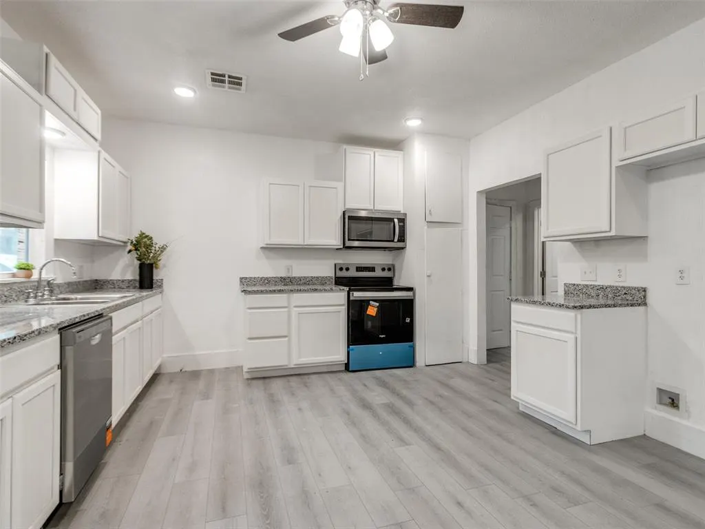 Photo 15 — 701 S Ellison Avenue, El Reno, OK 73036
