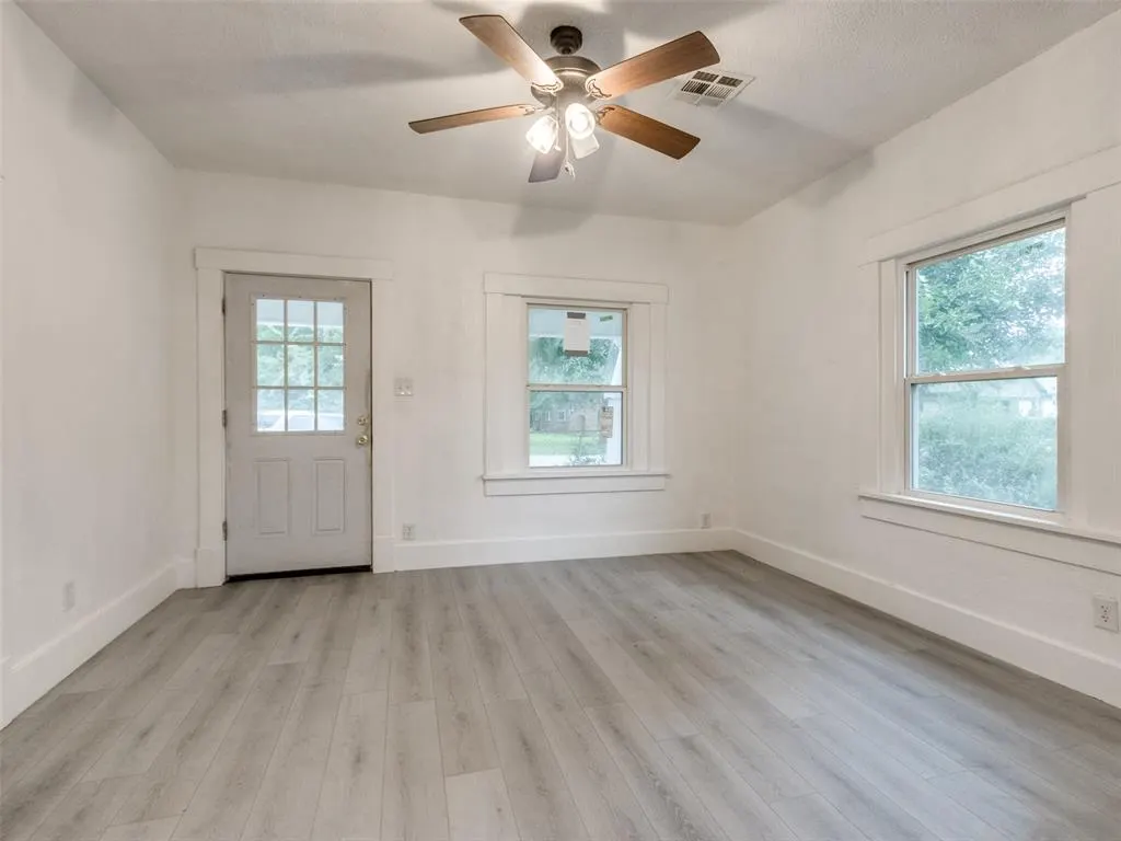 Photo 19 — 701 S Ellison Avenue, El Reno, OK 73036