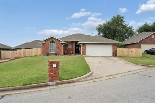 Sold home at 1106 Parkview Circle