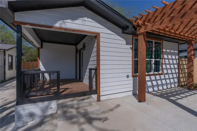 Photo 3 — 1137 N Brauer Avenue, Oklahoma City, OK 73106