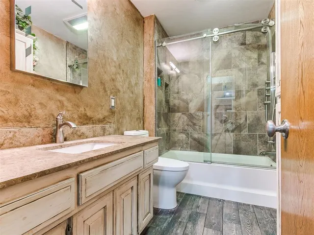 Photo 5 — 8336 NW 82nd Street, Oklahoma City, OK 73132