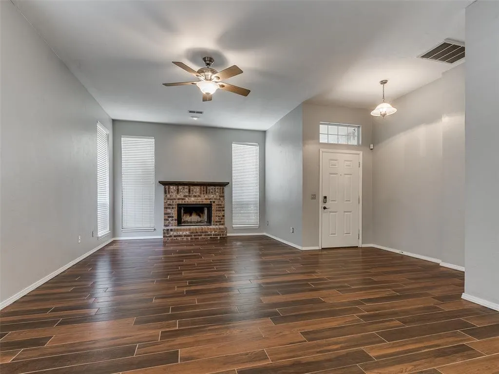 Photo 4 — 169 Stonebrook Lane, Edmond, OK 73003