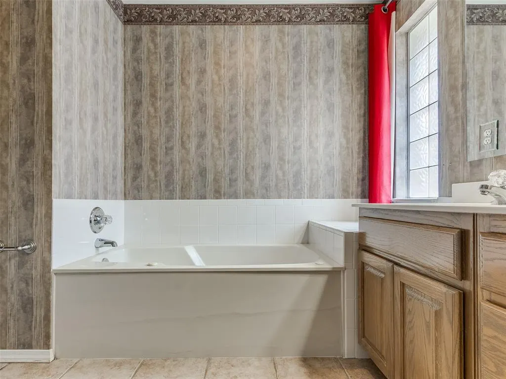 Photo 22 — 169 Stonebrook Lane, Edmond, OK 73003
