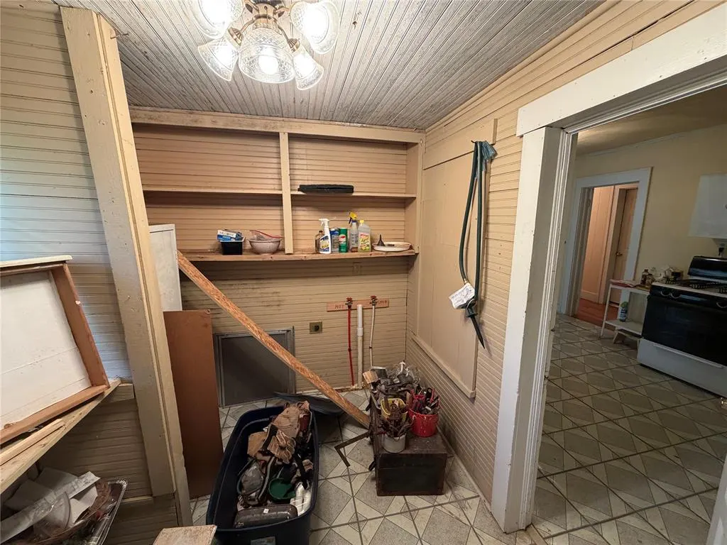 Photo 19 — 501 E Seminole Avenue, Wewoka, OK 74884