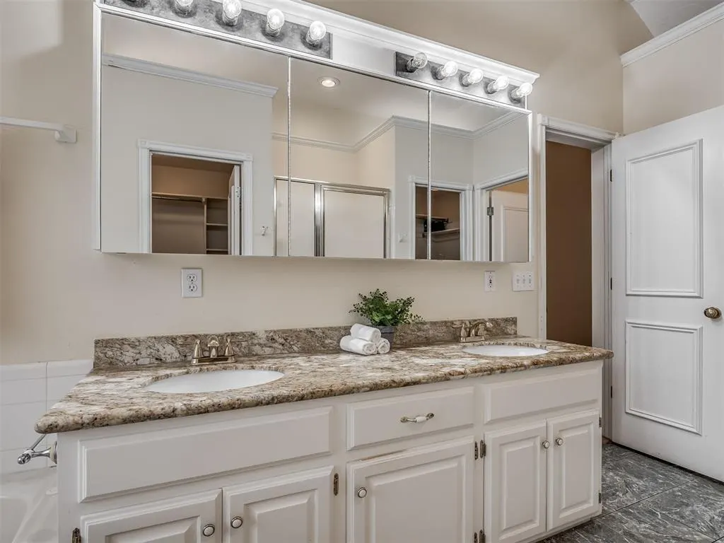 Photo 17 — 11508 Randwick Drive, Oklahoma City, OK 73162