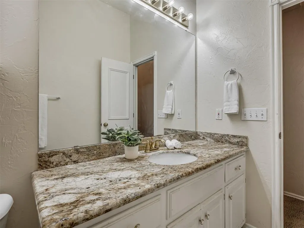 Photo 25 — 11508 Randwick Drive, Oklahoma City, OK 73162