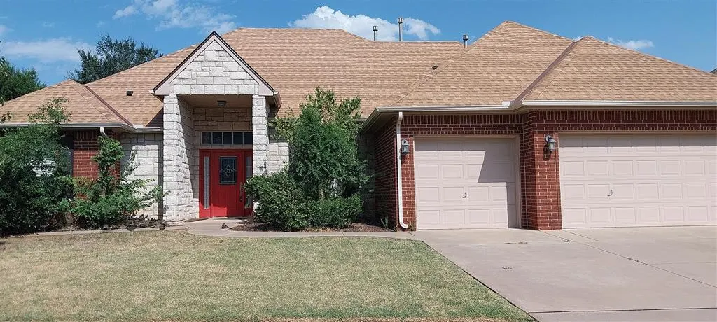 Front exterior — 17020 Wales Green Avenue, Edmond, OK 73012