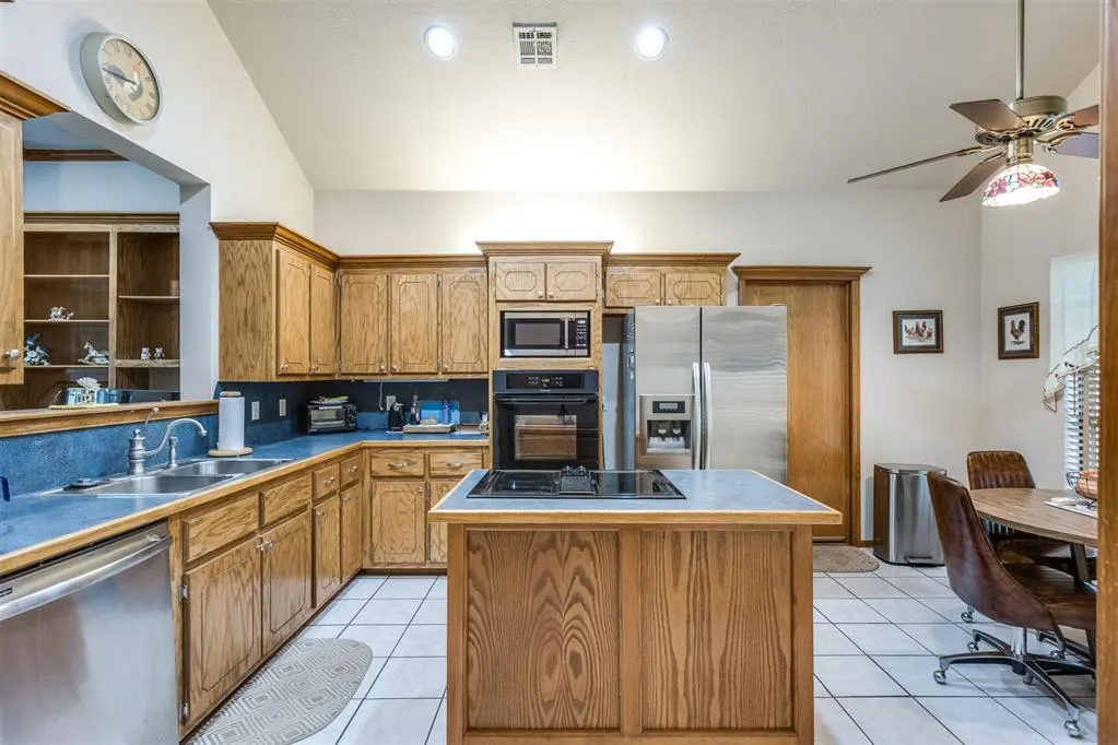 Photo 7 — 580 S Texas Avenue, Midwest City, OK 73130