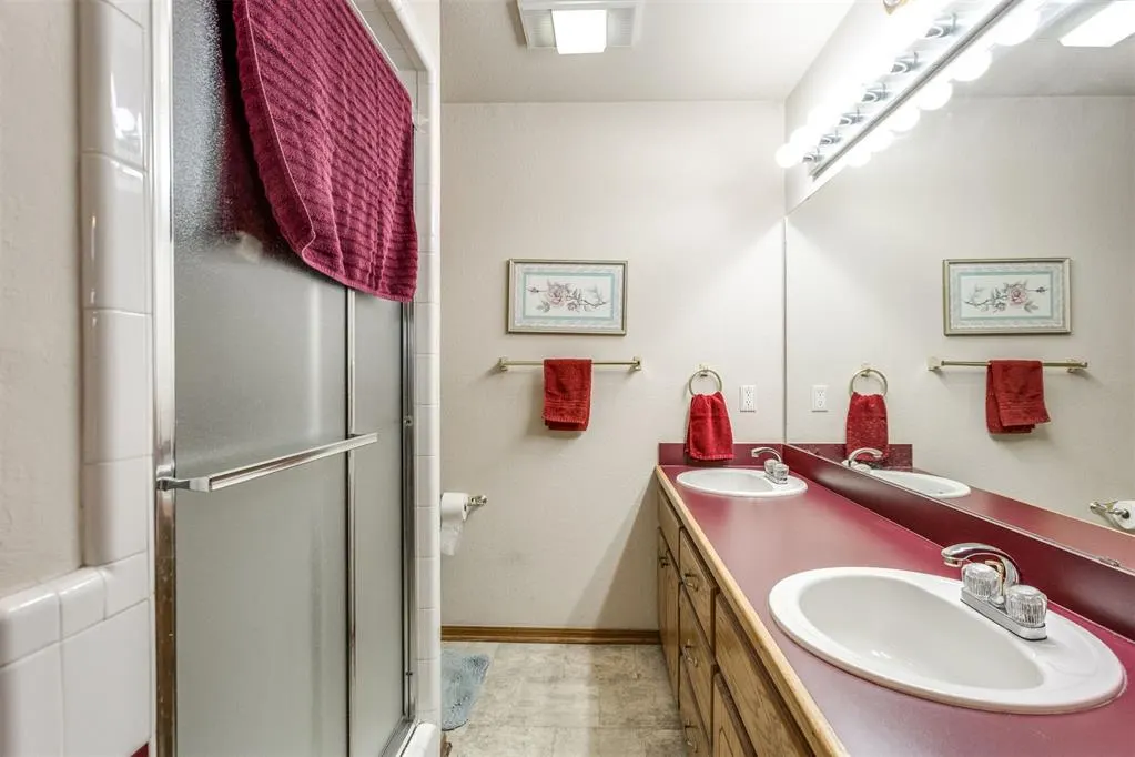 Photo 32 — 580 S Texas Avenue, Midwest City, OK 73130