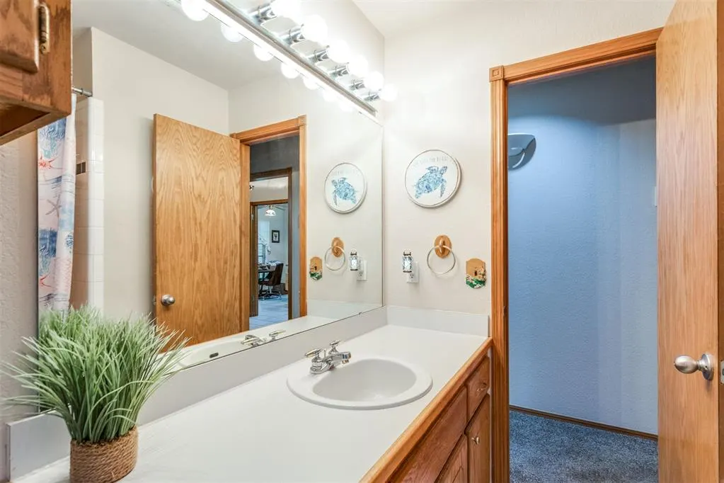 Photo 39 — 580 S Texas Avenue, Midwest City, OK 73130