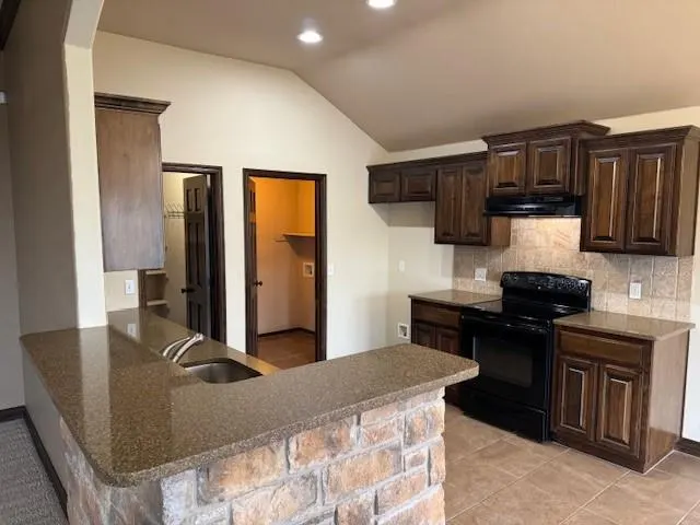 Photo 9 — 2312 SW 136th Street, Oklahoma City, OK 73170