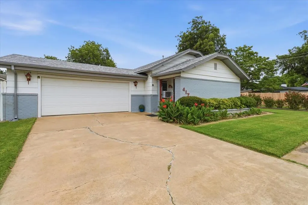 Photo 4 — 417 W Birch, Hobart, OK 73651