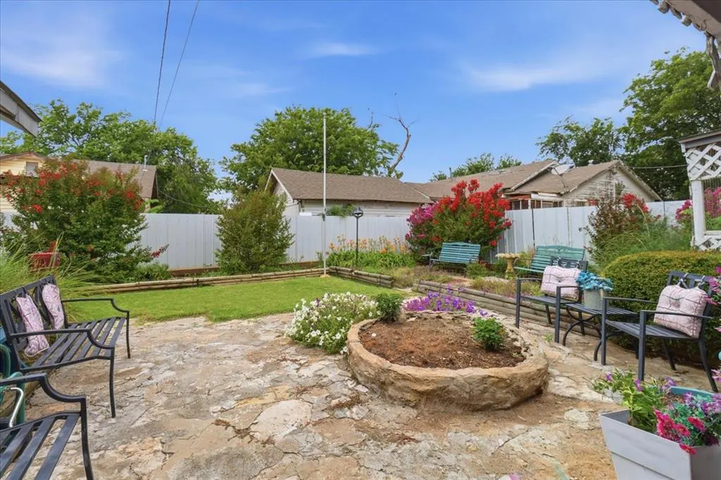 Photo 23 — 417 W Birch, Hobart, OK 73651