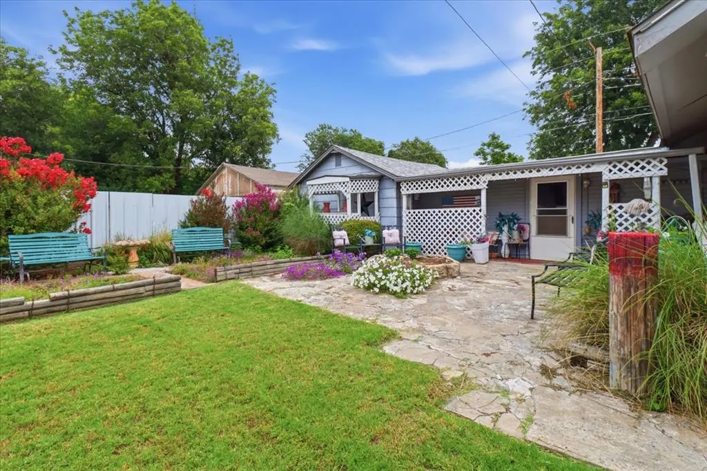 Photo 25 — 417 W Birch, Hobart, OK 73651