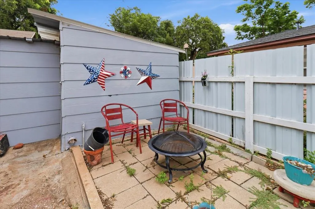 Photo 30 — 417 W Birch, Hobart, OK 73651