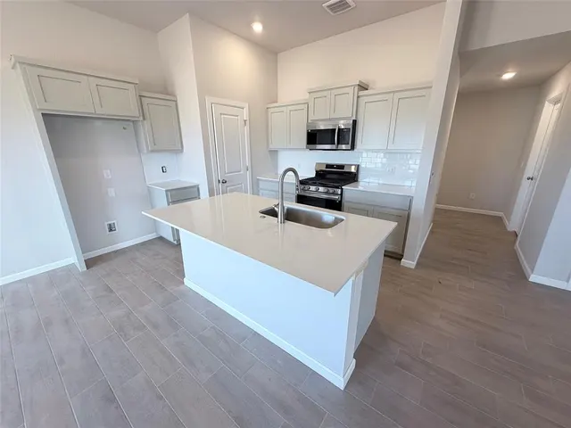 Photo 3 — 3029 NW 196th Place, Edmond, OK 73012