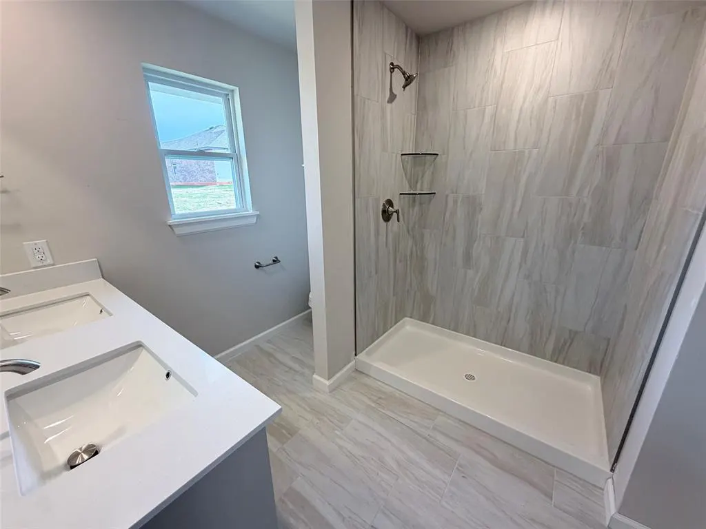 Photo 8 — 3029 NW 196th Place, Edmond, OK 73012