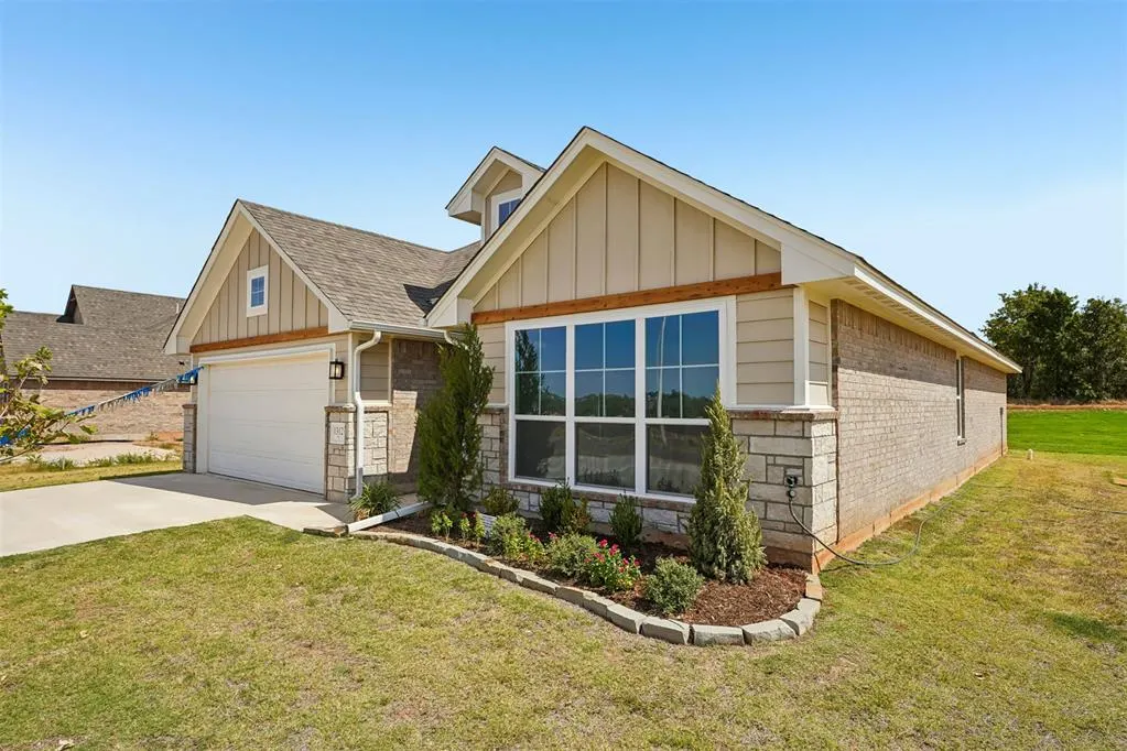 Photo 3 — 1312 Lighthorsemen Way, Choctaw, OK 73020