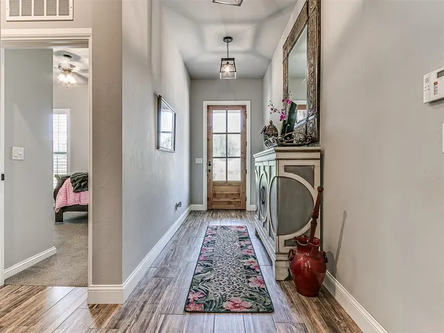 Photo 7 — 1524 SW 163rd Street, Oklahoma City, OK 73170