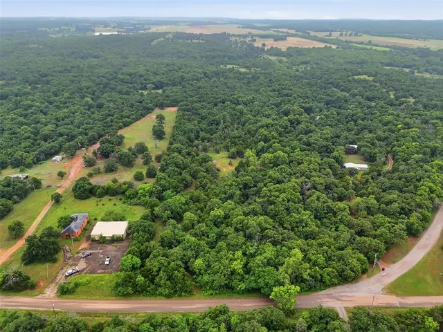 Photo 8 — 0000 E 4th Street, Fallis, OK 74881