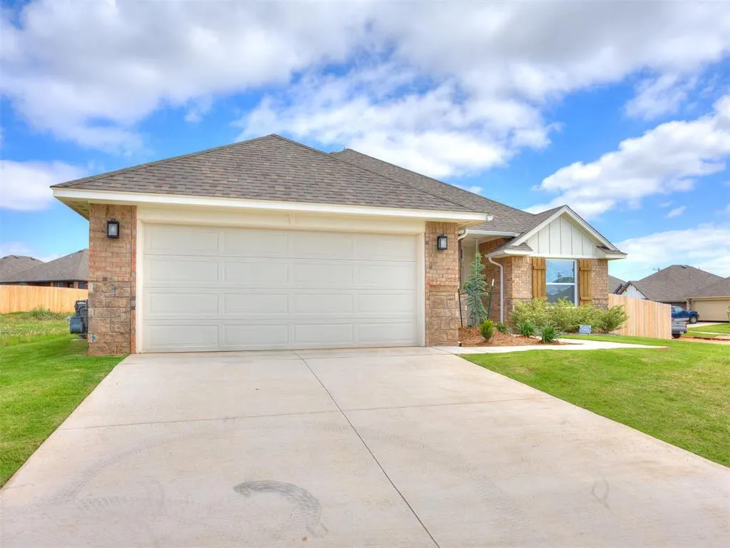 Photo 2 — 12605 NW 137th Street, Piedmont, OK 73078