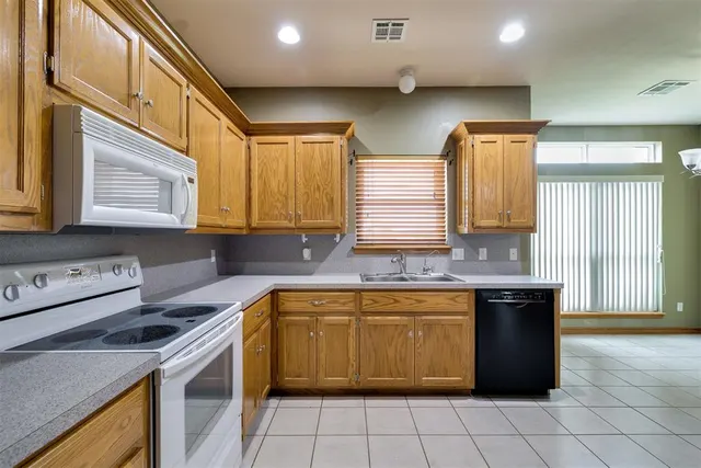 Photo 6 — 2384 County Road 1270, Blanchard, OK 73010