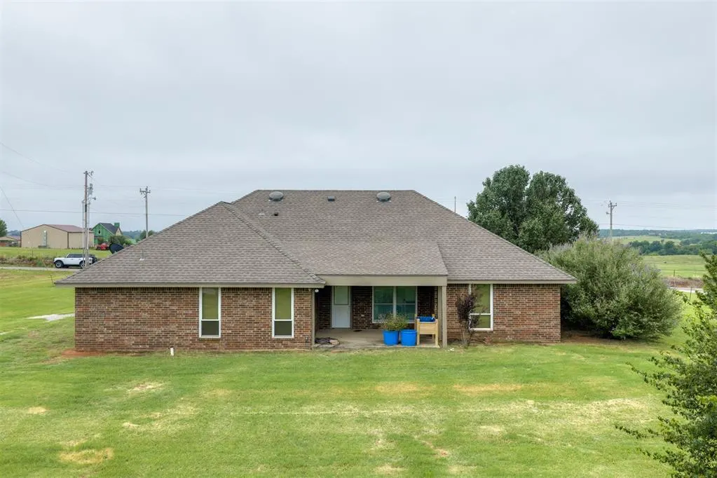 Photo 38 — 2384 County Road 1270, Blanchard, OK 73010