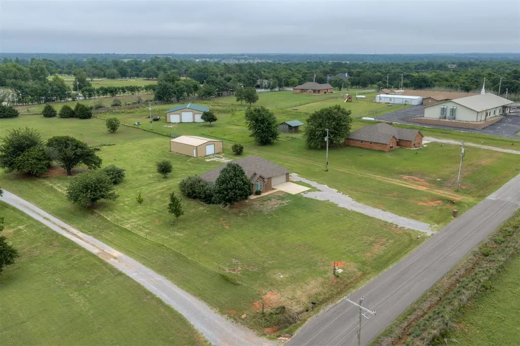 Photo 42 — 2384 County Road 1270, Blanchard, OK 73010