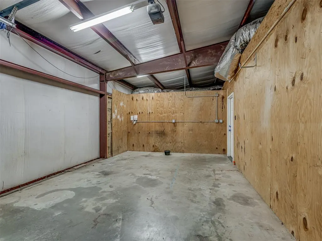 Photo 25 — 1005 Mitacek Avenue, Prague, OK 74864
