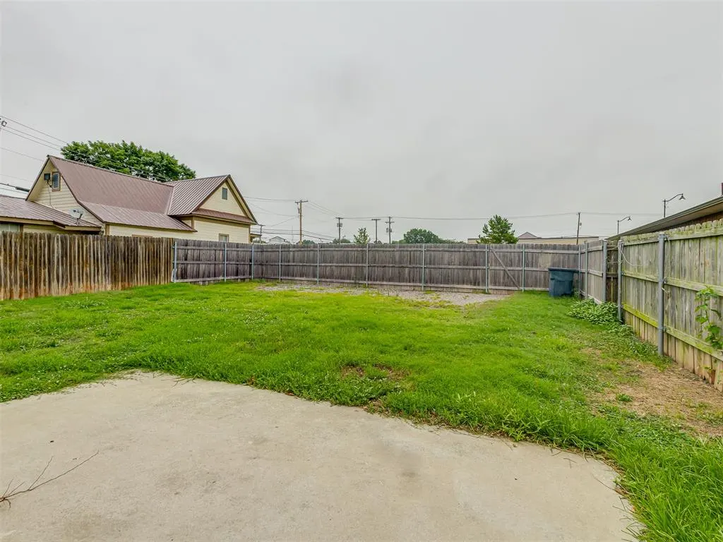 Photo 26 — 1005 Mitacek Avenue, Prague, OK 74864