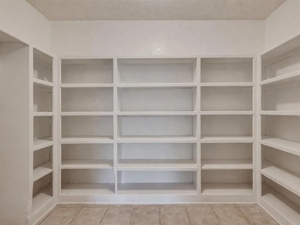 Photo 16 — 3328 Willow Brook Road, Oklahoma City, OK 73120
