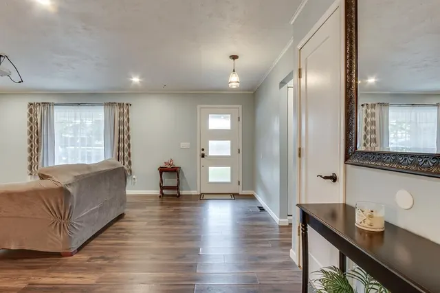 Photo 3 — 4612 NW 33rd Terrace, Oklahoma City, OK 73122